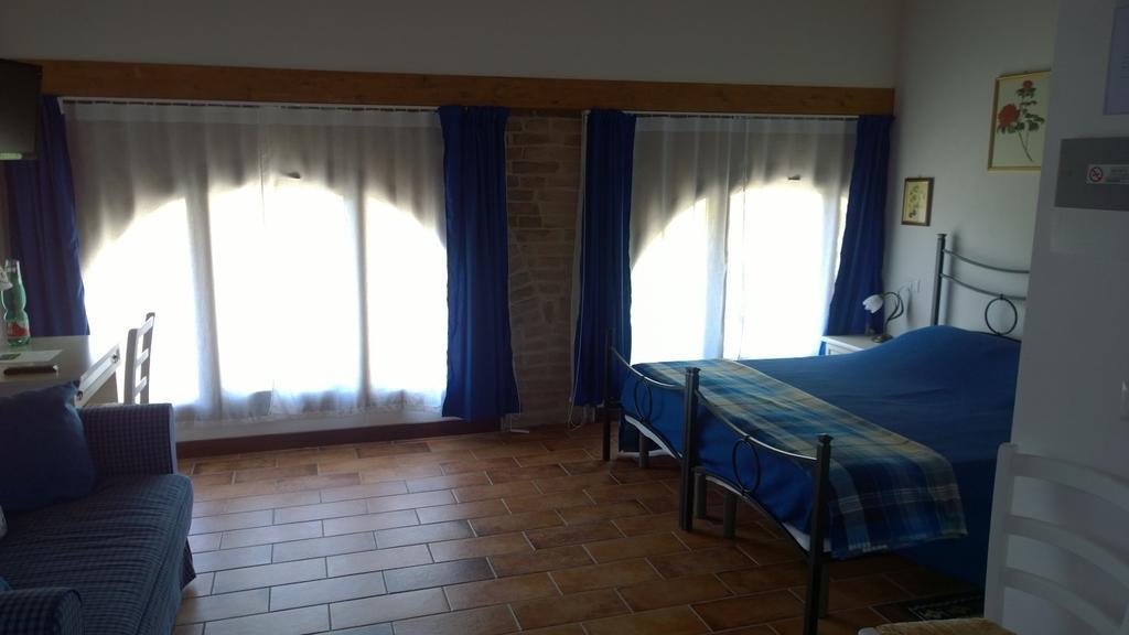 הוילה Quattro Castella La Vigna Dei Peri מראה חיצוני תמונה